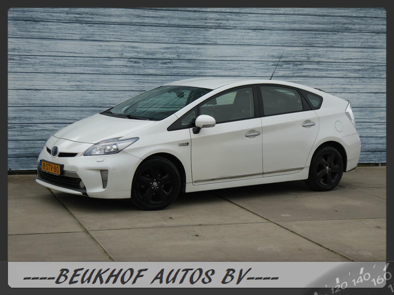 Toyota Prius - 1.8 Plug-in Executive Business Leer Navi Camera - AutoWereld.nl