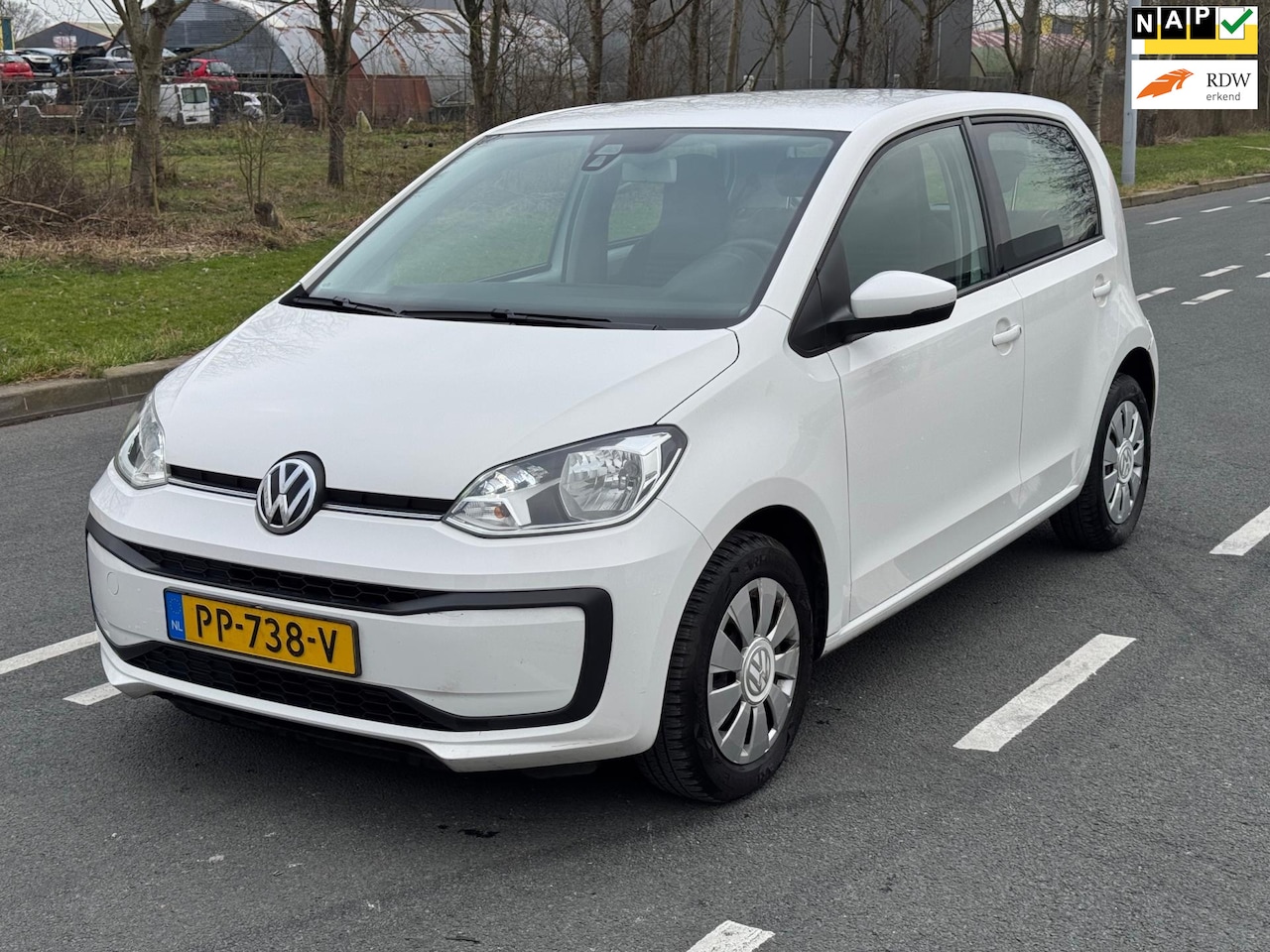 Volkswagen Up! - 1.0 BMT move up! / AIRCO / NAP - AutoWereld.nl