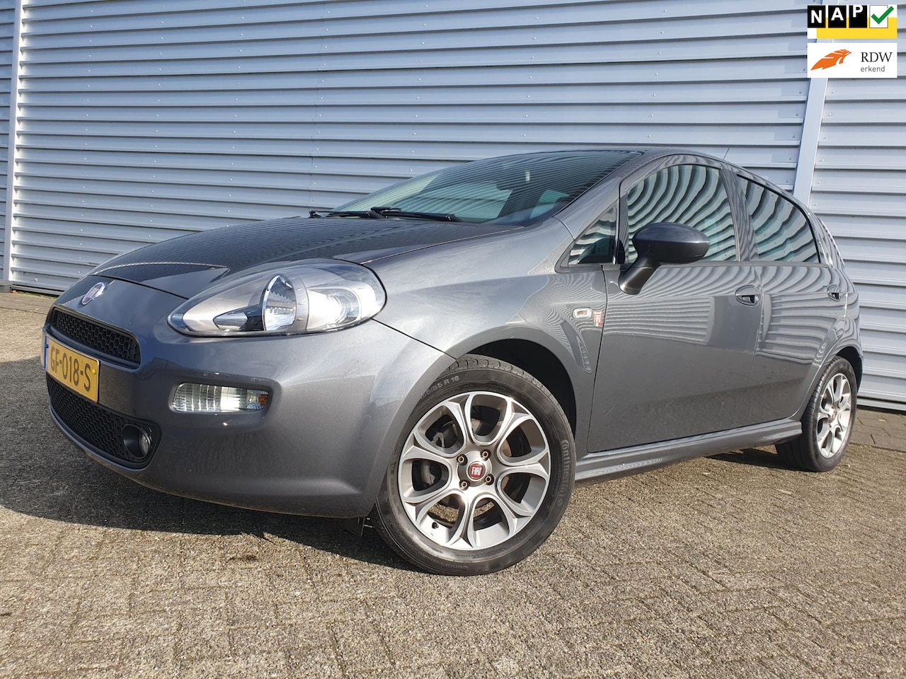 Fiat Punto Evo - 0.9 TwinAir Clima/Cruise/Airco - AutoWereld.nl