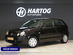 Volkswagen Polo - 1.4-16V Athene + CRUISE CONTROL / TREKHAAK