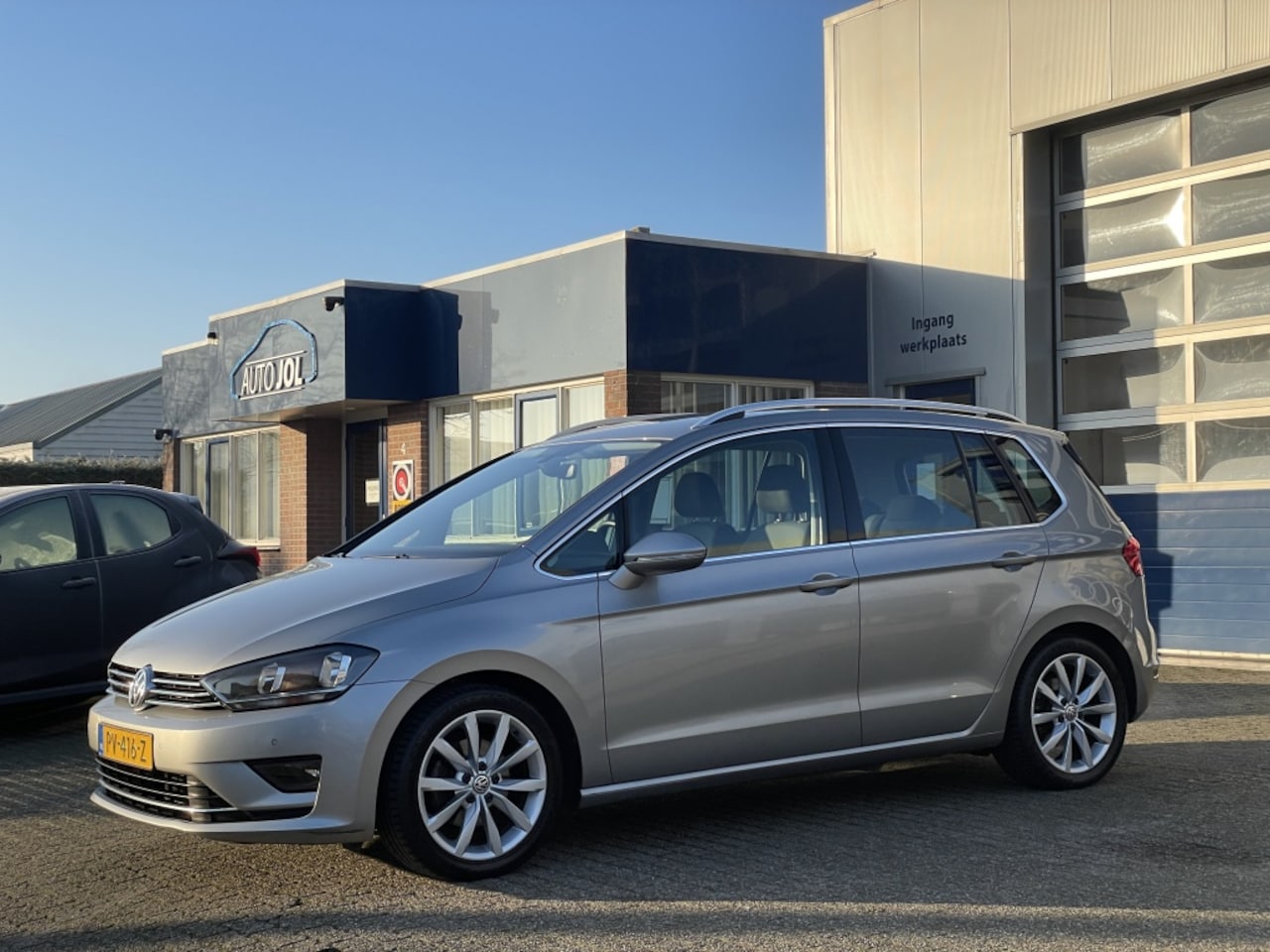 Volkswagen Golf Sportsvan - 1.4 TSI Highline | camera | cruise control | rijklaarprijs - AutoWereld.nl