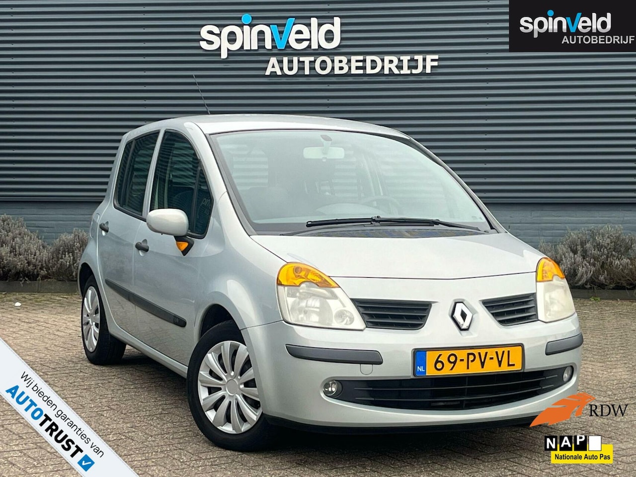 Renault Modus - 1.2-16V Expression Luxe BJ`05 NAP NL Airco TREKHAAK - AutoWereld.nl