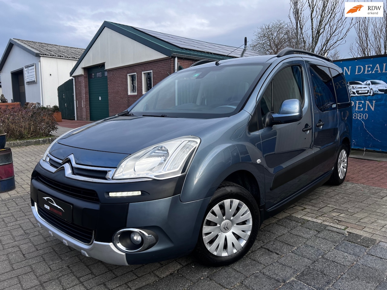 Citroën Berlingo - 1.6 VTi XTR 120PK|Afneembare Trekhaak|Led|Dakrails|Airco|Elektrische Ramen|3 Stoelen Achte - AutoWereld.nl