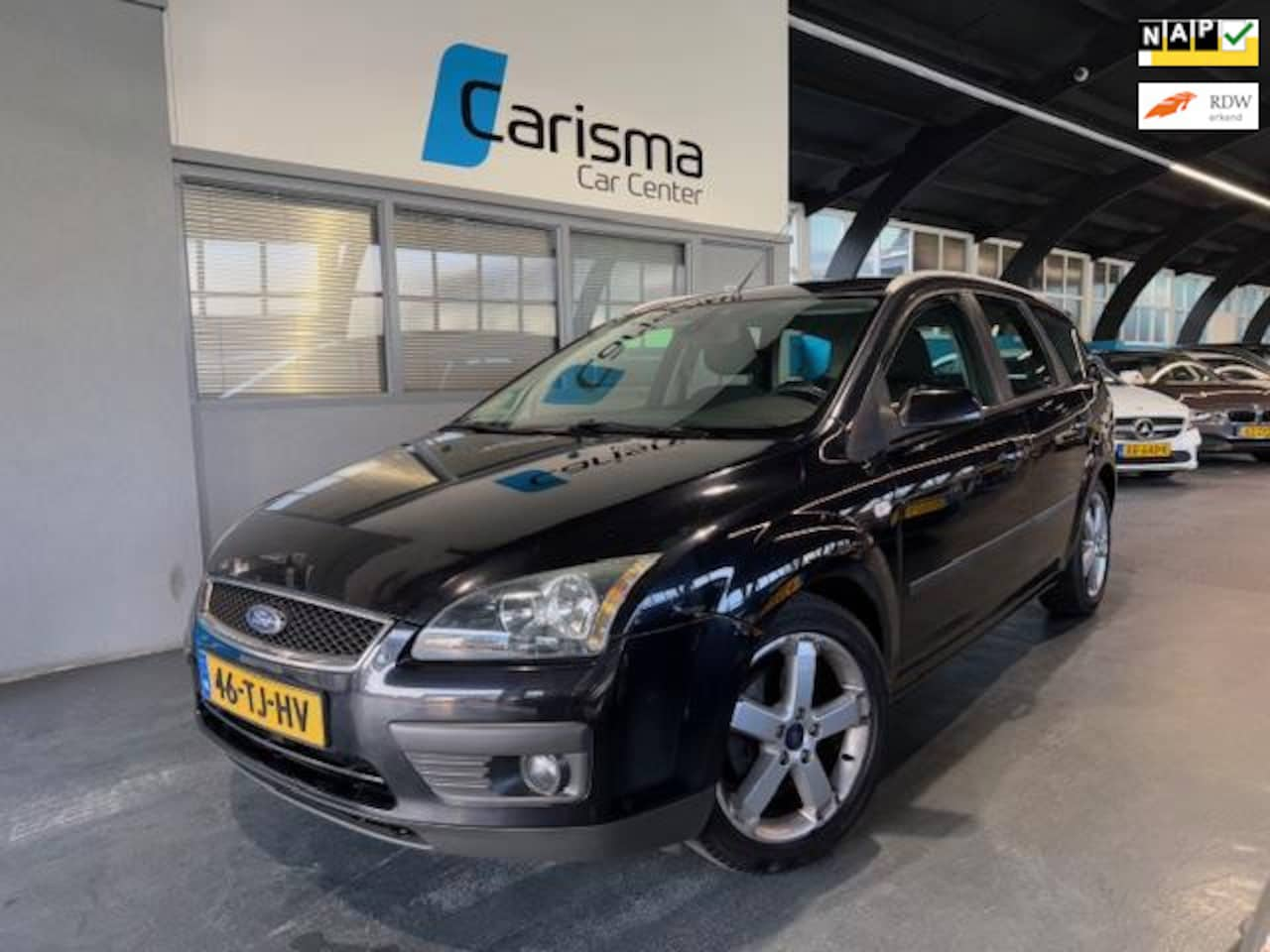 Ford Focus Wagon - 1.6-16V Futura Cruise|Trekhaak|Airco - AutoWereld.nl