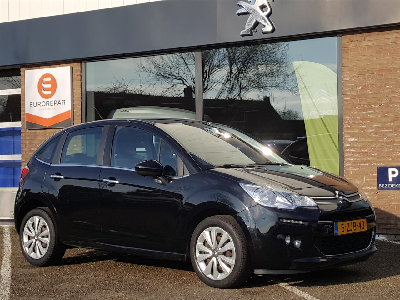 Citroën C3 - 1.2 PureTech 82pk Cruise & Climate control | Parkeersensoren achter | Bluetooth | Radio & - AutoWereld.nl