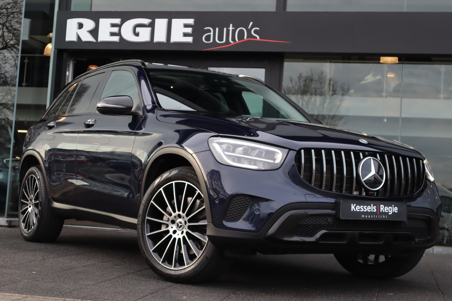 Mercedes-Benz GLC-klasse - 300e 4MATIC Pano Navi Led Distr Camera Leer Elec. trekhaak Camera - AutoWereld.nl