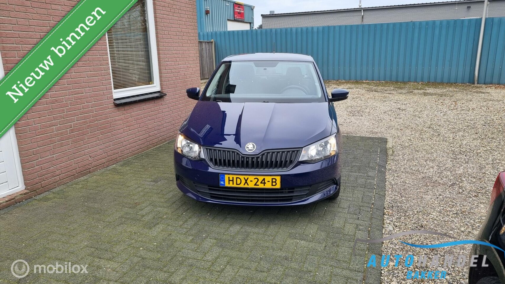 Skoda Fabia - 1.0 Active Airco , Stoelverwarming , Bluetooth, 5drs - AutoWereld.nl