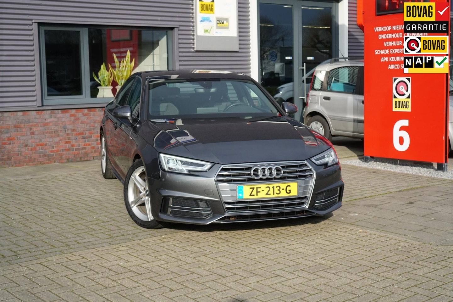 Audi A4 Limousine - 1.4 TFSI Sport S line edition - AutoWereld.nl