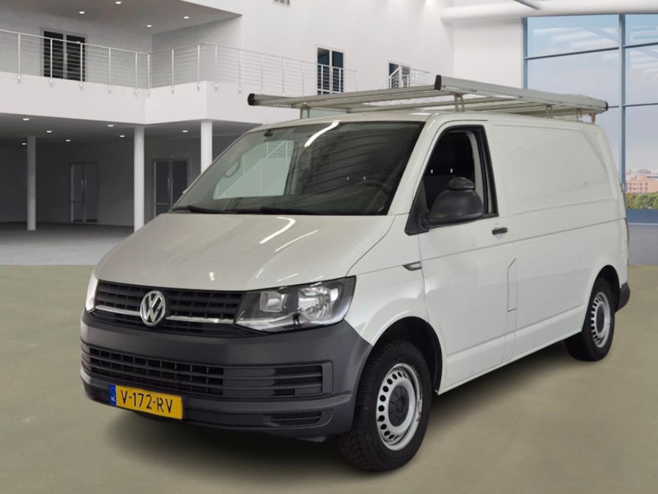 Volkswagen Transporter - 2.0 TDI 102Pk L1H1 Comfortline/ Imperiaal - AutoWereld.nl