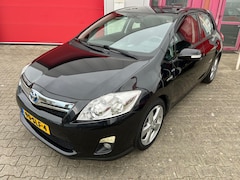 Toyota Auris - 1.8 Full Hybrid Executive Business / Cruise / Navi / Keyless / Camera / 17" LM / Parkeerse