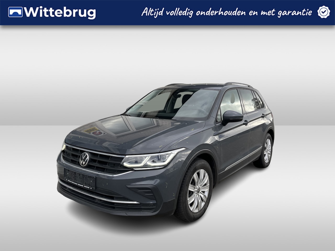 Volkswagen Tiguan - 1.5 TSI Life / DIGITAL DASH/ NAVI/ ADAPT. CRUISE/ PARK. SENSOREN + CAMERA/ DAB/ CLIMA/ STO - AutoWereld.nl