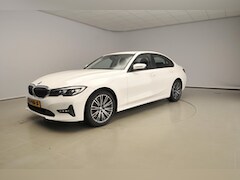 BMW 3-serie - Sedan 316d | LED | Navigatie | Trekhaak | Clima | Cruise controle | DAB | Alu 18 inch