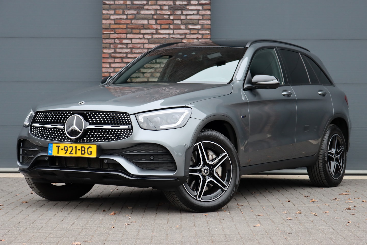 Mercedes-Benz GLC-klasse - 300e 4MATIC Premium+ AMG Line Aut9 | Distronic+ | Burmester | Panoramadak | Trekhaak | Sur - AutoWereld.nl