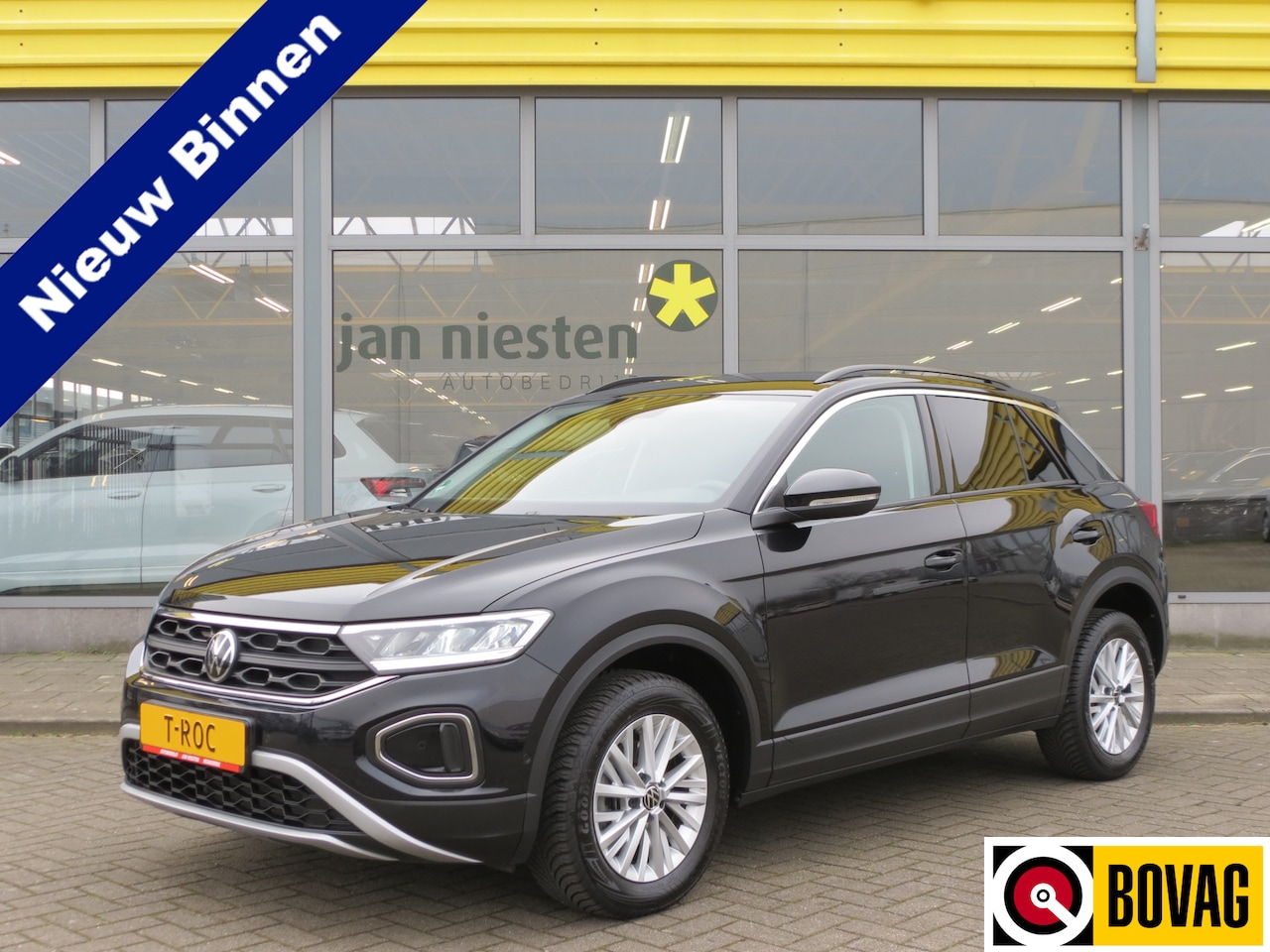 Volkswagen T-Roc - 1.0 TSI Life -110pk- | Multimedia pakket | Camera | Digitale Cockpit | LED | Rijklaarprijs - AutoWereld.nl