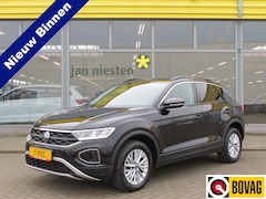 Volkswagen T-Roc - 1.0 TSI Life -110pk- | Multimedia pakket | Camera | Digitale Cockpit | LED | Rijklaarprijs