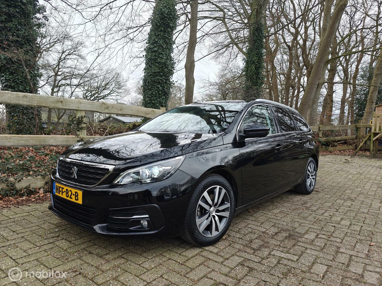 Peugeot 308 SW - 1.2 PureTech Allure 1.2 PureTech Allure,Stoelverw,Keyless,Carplay - AutoWereld.nl