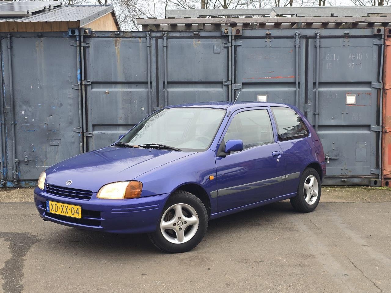 Toyota Starlet - 1.3-16V Blue | Trekhaak | Zeer Netjes | Komt met nieuwe keuring - AutoWereld.nl