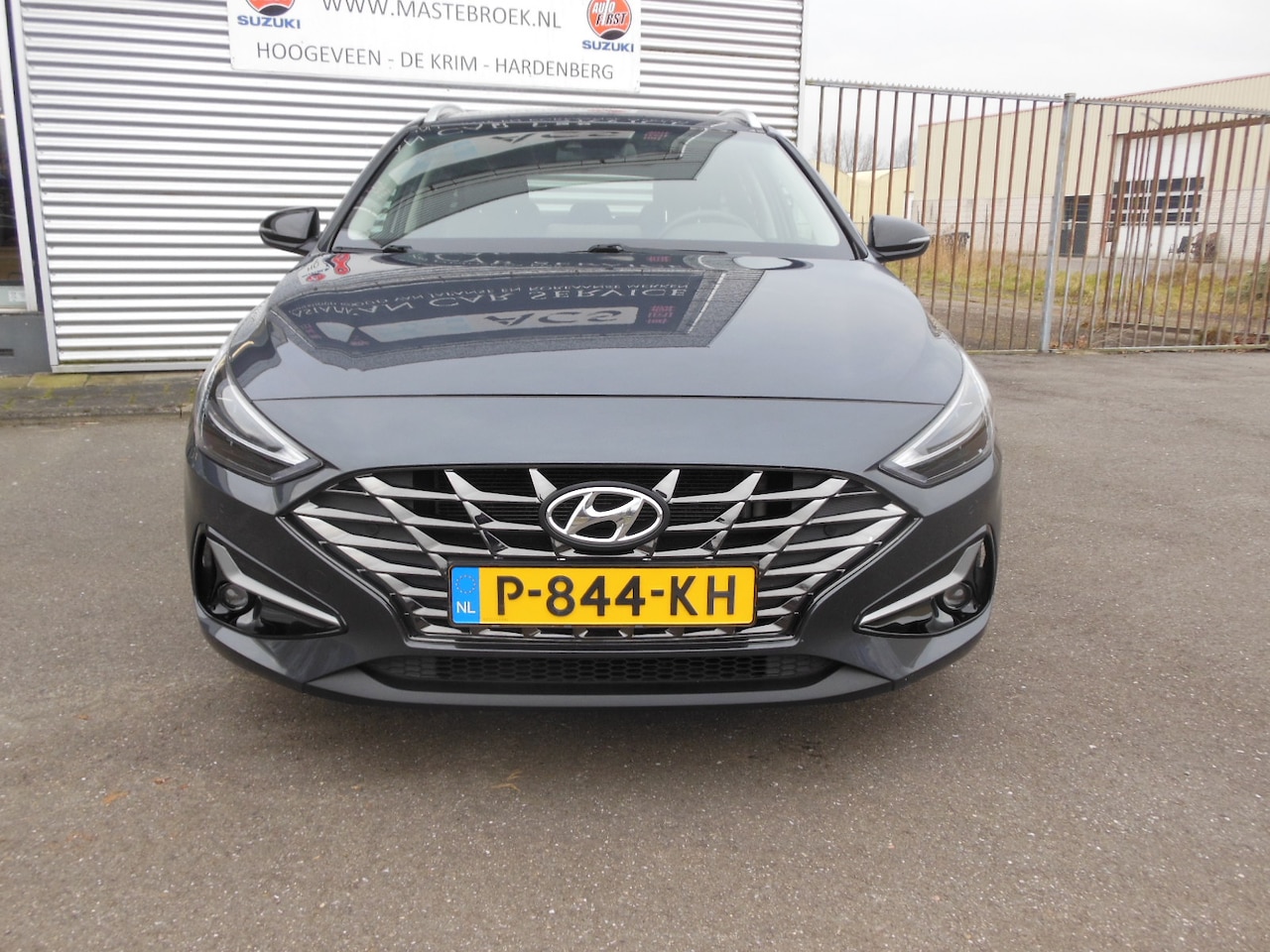 Hyundai i30 Wagon - 1.5 T-GDi MHEV Premium Staat in Hoogeveen - AutoWereld.nl