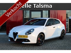 Alfa Romeo Giulietta - 1.4 Turbo Sprint | Achteruitrijcamera | Xenon Koplampen | Climate Control | 18" Lichtmetal