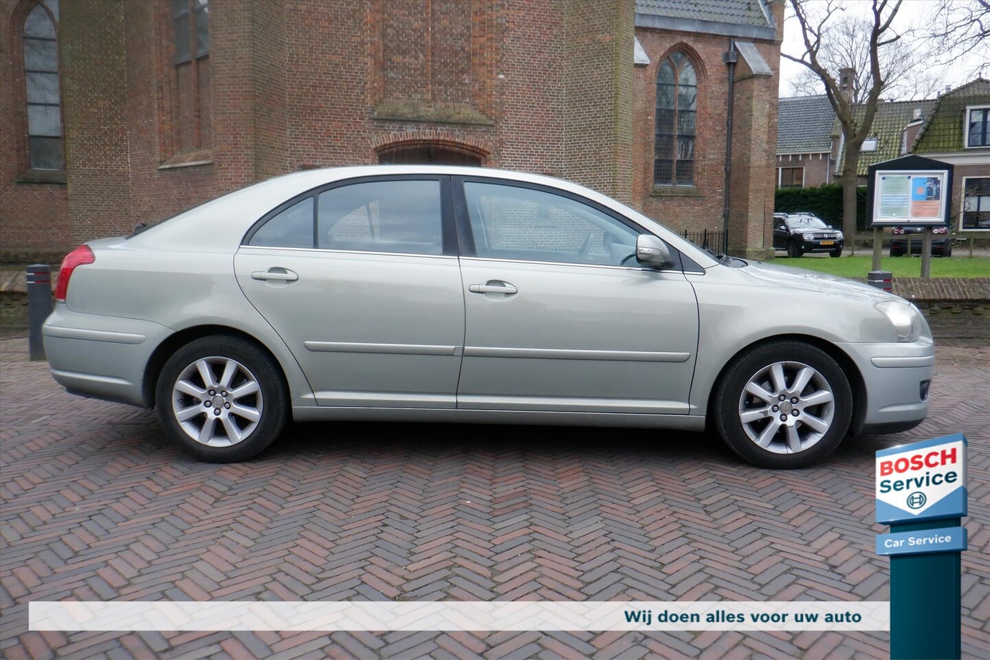 Toyota Avensis - 1.8 16V VVT-I LIFTB. LINEA LUNA Luna - AutoWereld.nl