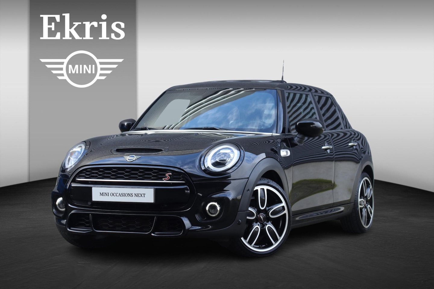 MINI Cooper S - 5-deurs Mini 3-deurs Cooper S | Hammersmith Edition + JCW Pakket + Panodak + Harman Kardon - AutoWereld.nl