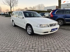 Volvo V70 - 2.5 D Europa Exclusive Automaat