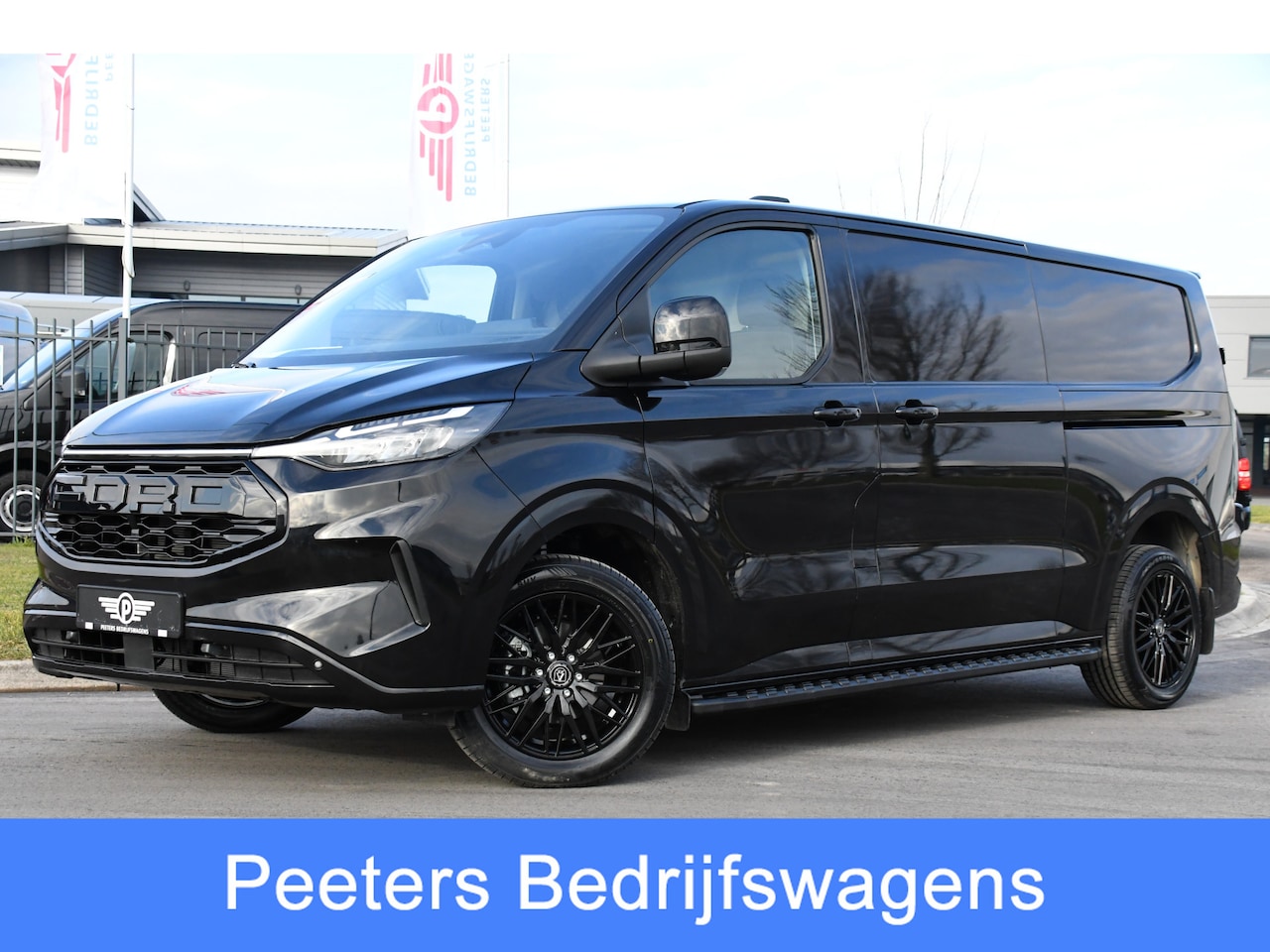 Ford Transit Custom - 320 2.0 TDCI L2H1 Black Edition Limited Virtual, Adaptieve Cruise, Camera, Carplay, 170PK, - AutoWereld.nl