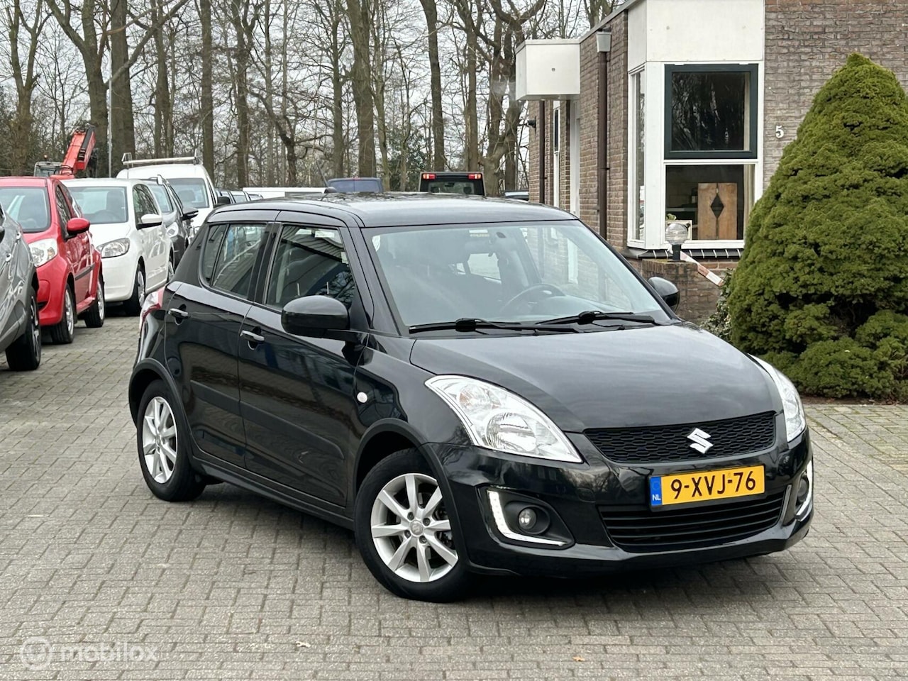 Suzuki Swift - 1.2 Dynamic EASSS | Airco | Cruise | Trekhaak | - AutoWereld.nl