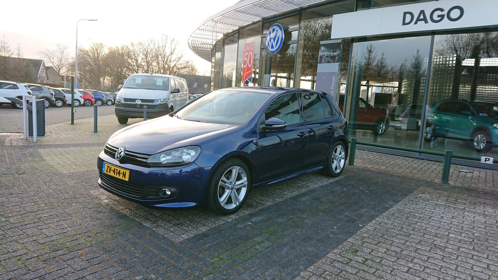 Volkswagen Golf - 1.4 TSI Highline R-line 122PK - AutoWereld.nl