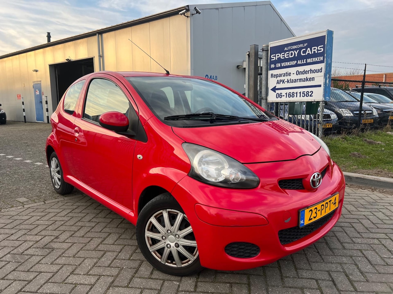 Toyota Aygo - 1.0-12V Access 2009 Elektr Ramen - AutoWereld.nl