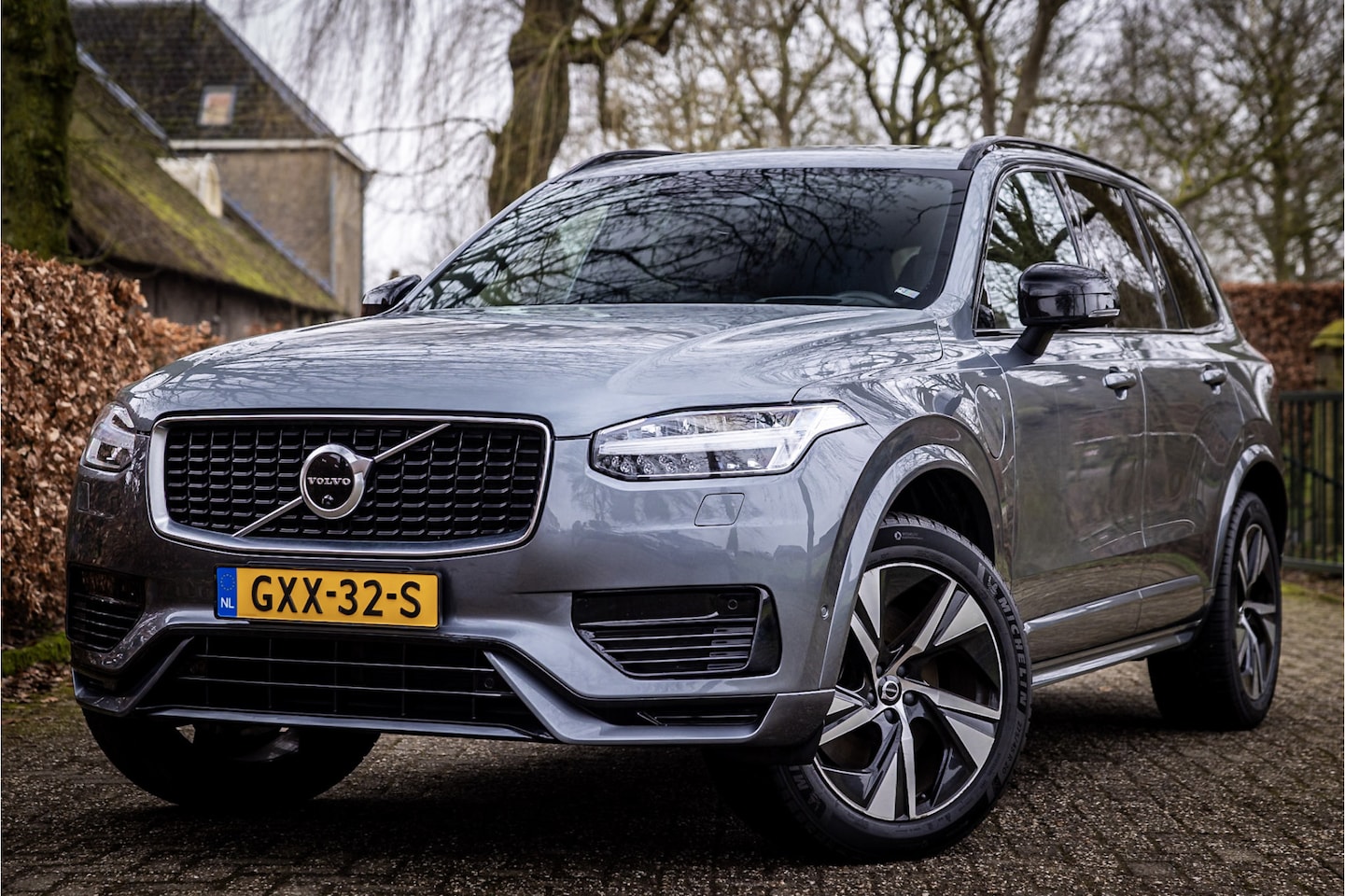 Volvo XC90 - 2.0 T8 AWD R-Design Luchtvering Massage Stoelventilatie Head Up Panorama - AutoWereld.nl