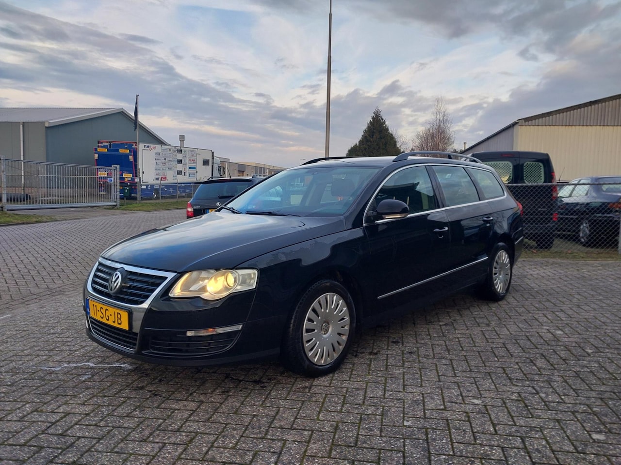 Volkswagen Passat Variant - 2.0 TDI Comfortline 2.0 TDI Comfortline - AutoWereld.nl