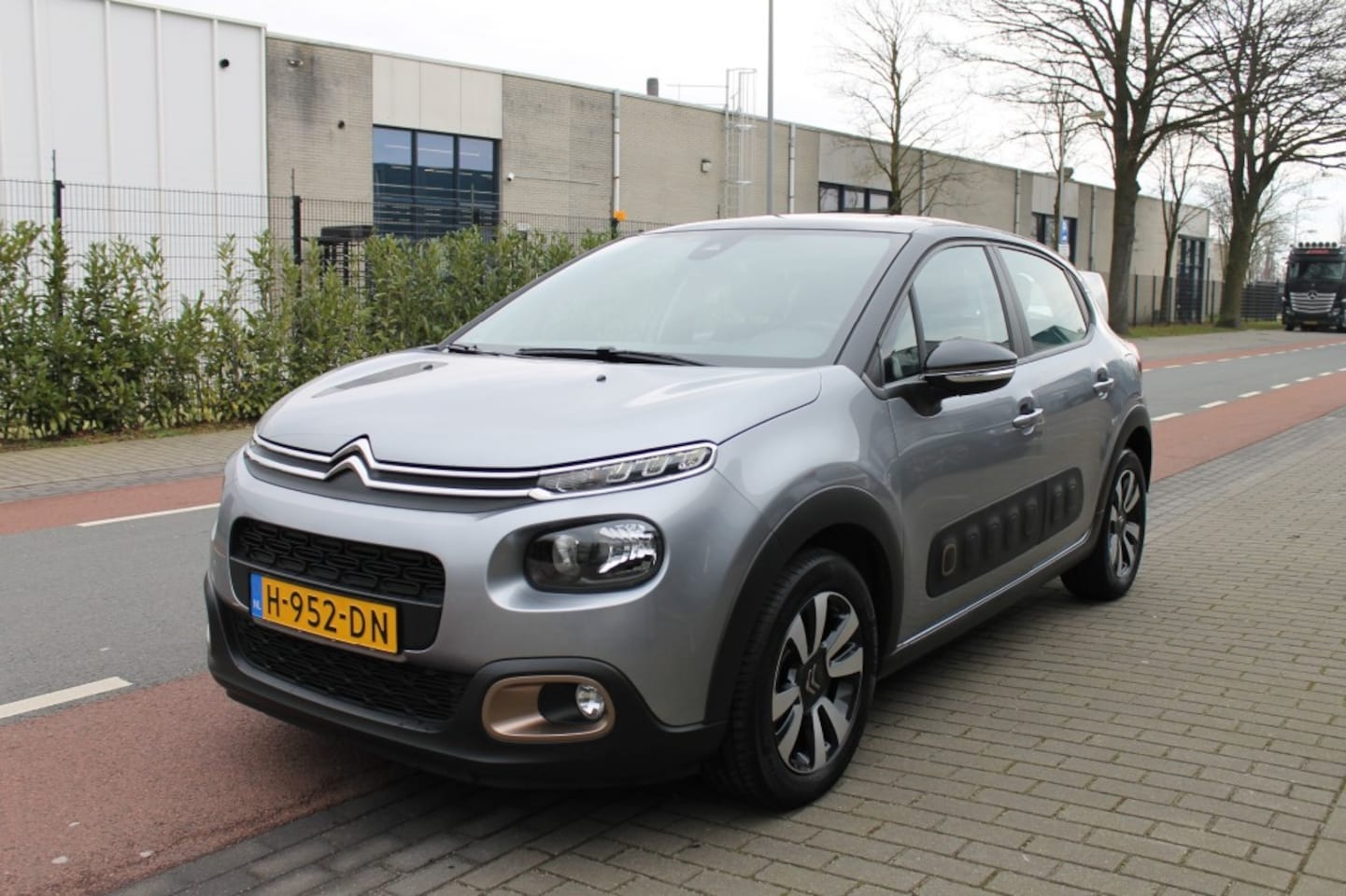 Citroën C3 Origin - 1.2 Pure Tech S en S Origins Sunroof - AutoWereld.nl