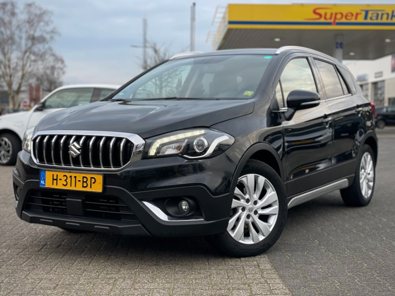 Suzuki S-Cross - 1.4 B.JET SELECT AUTOMAAT TREKHAAK CAMERA NAVI PDC V+A - AutoWereld.nl