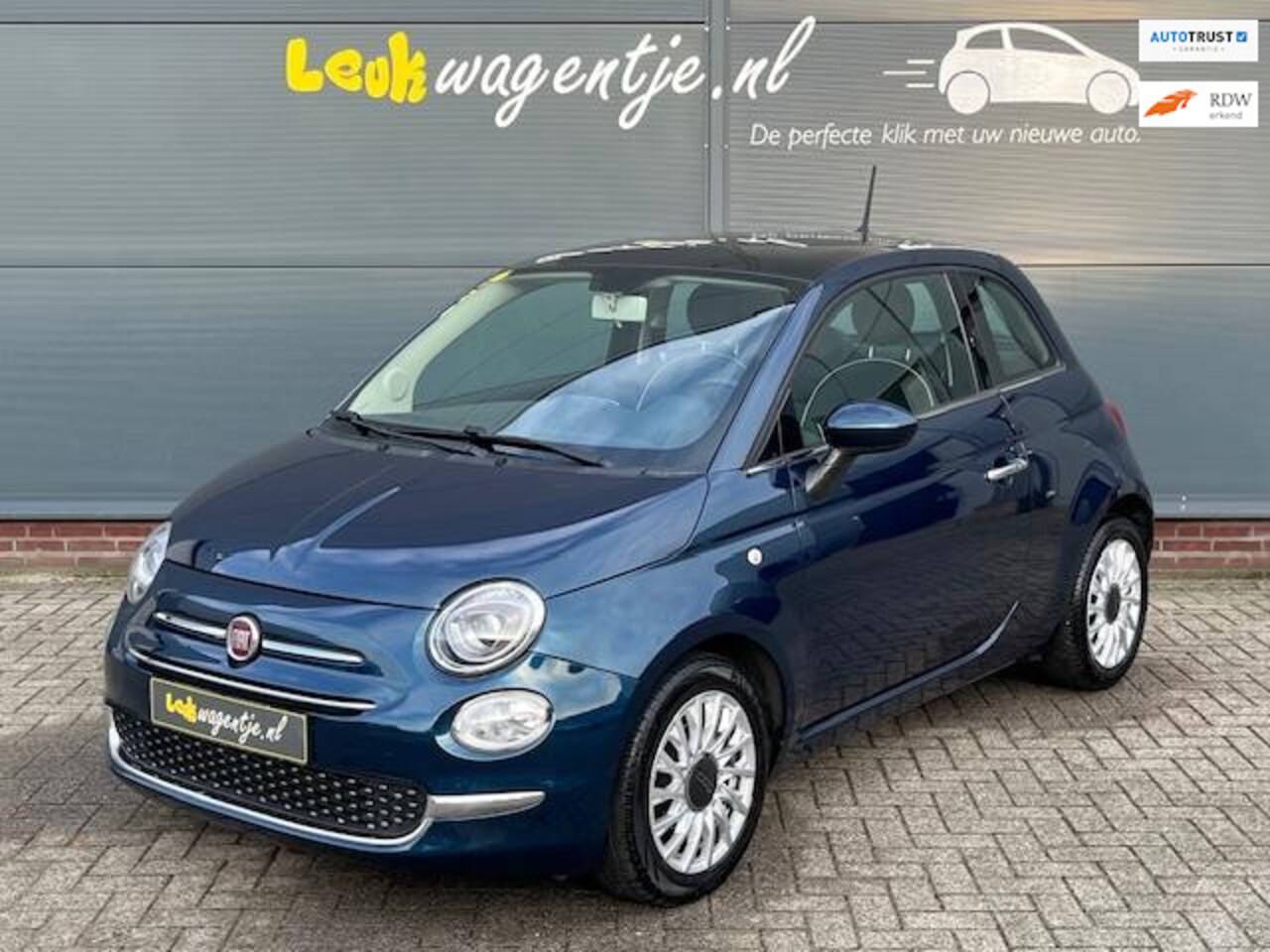 Fiat 500 - 0.9 TwinAir Turbo Lounge *pano *airco *blauw metal. - AutoWereld.nl