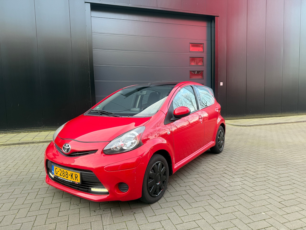 Toyota Aygo - 1.0 VVT-i Aspiration Airco NAVI  5-DRS - AutoWereld.nl