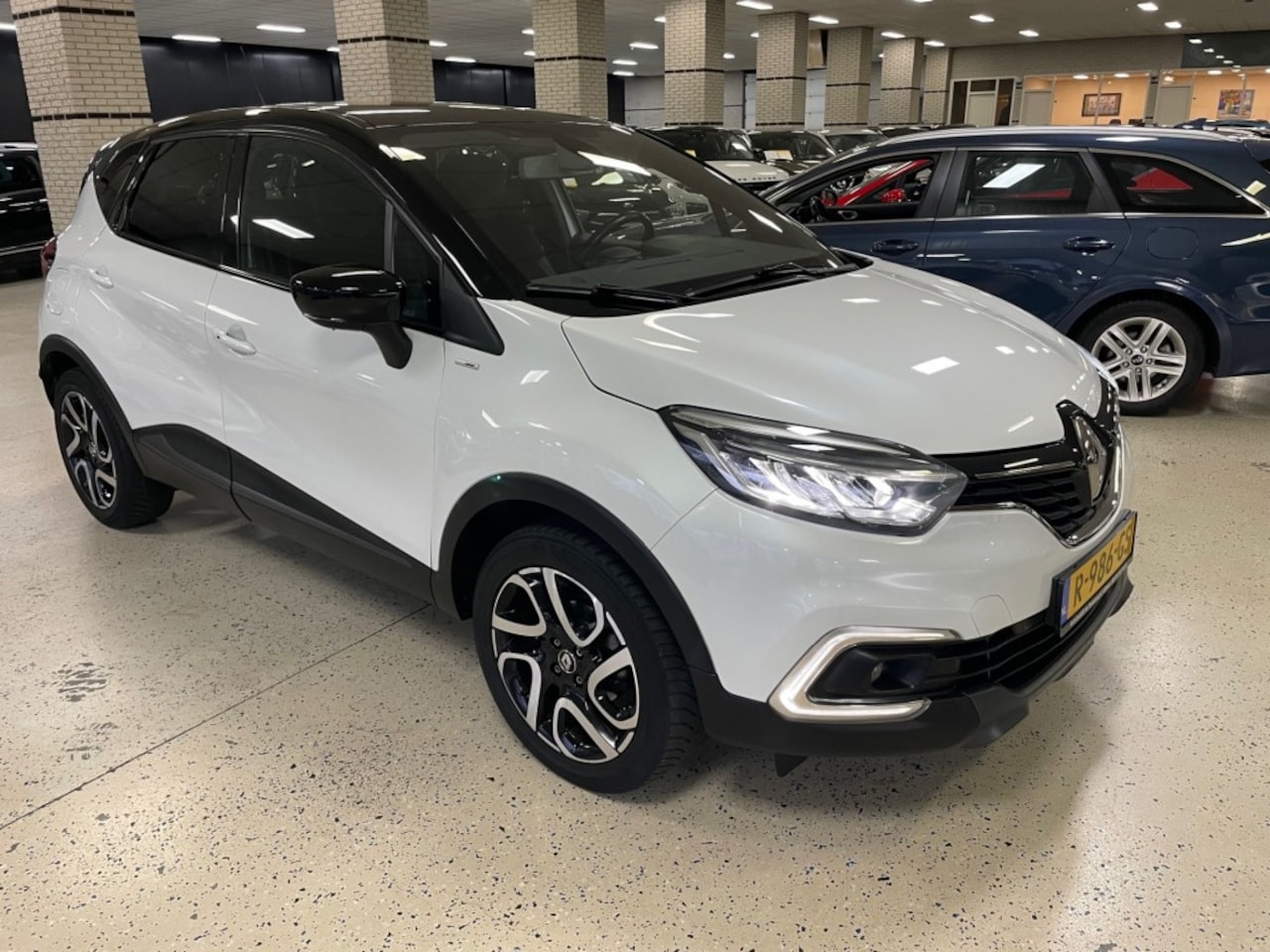 Renault Captur - TCE BOSE Navigatie PDC ECC Cruise Afn.Trekhaak Vol Led Verlicht - AutoWereld.nl