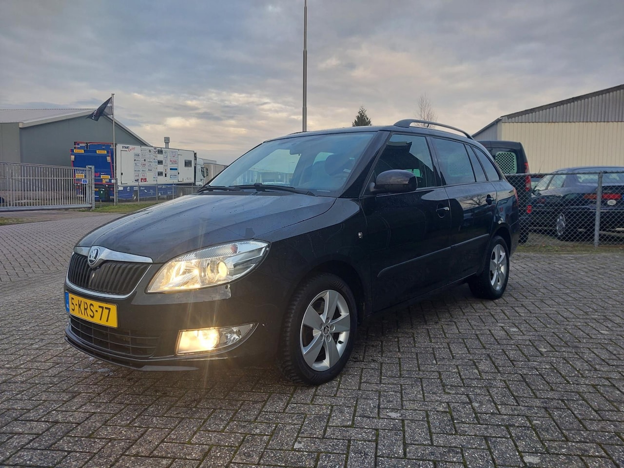 Skoda Fabia Combi - 1.2 TSI Fresh !! 117.000 Km + Boekjes !! - AutoWereld.nl