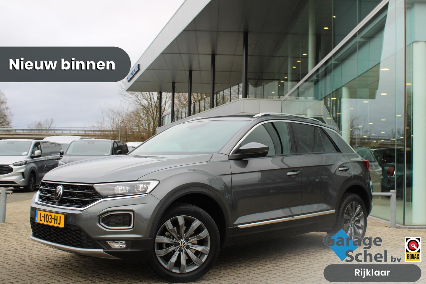 Volkswagen T-Roc - 1.5 TSI Sport 150pk - Navi - ACC - LED - Camera - Trekhaak - Beats Sound - Rijklaar - AutoWereld.nl