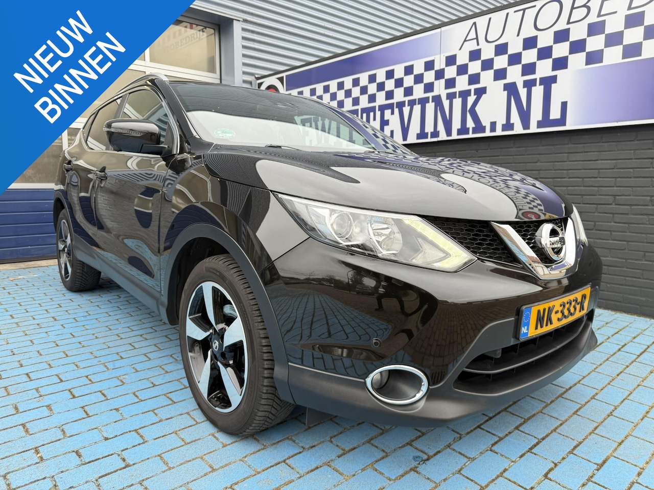 Nissan Qashqai - 1.2 N-Vision CRUISE LEER TREKHK ALL SEASON - AutoWereld.nl