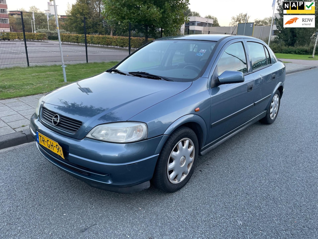 Opel Astra - 1.6 GL| Trekhaak | NIEUWE APK! - AutoWereld.nl