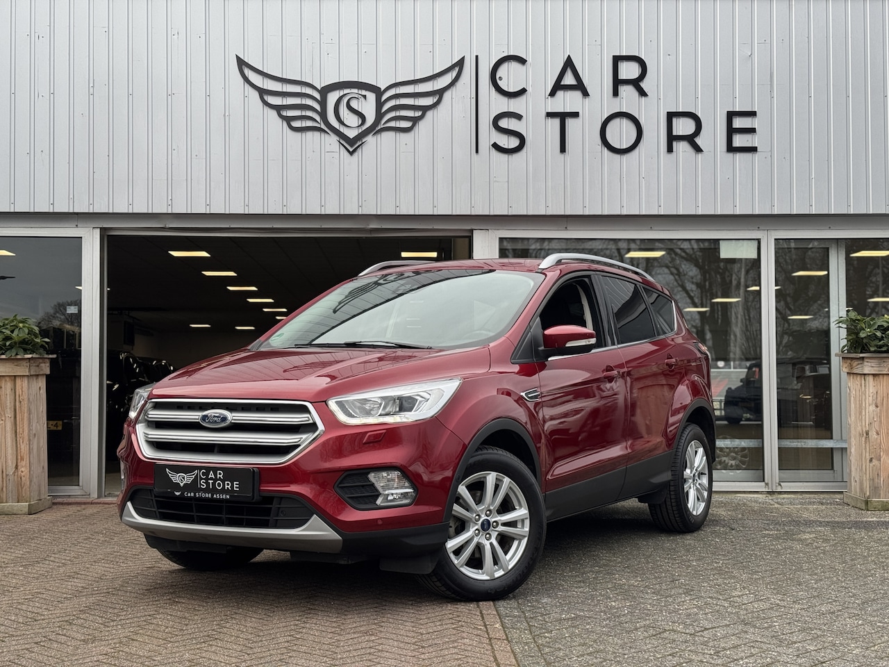 Ford Kuga - 1.5 EcoBoost Trend Ultimate |CARPLAY|LED|STUUR+ST VWM|CAMERA|TREKHAAK|PDC|CRUISE - AutoWereld.nl