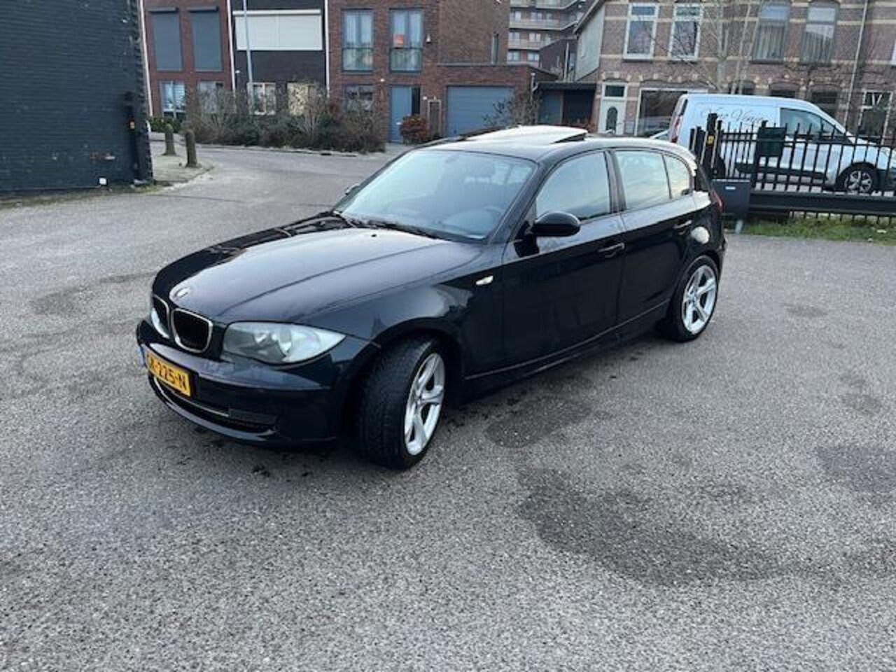 BMW 1-serie - 118d High Executive! Schuifdak! Diesel! 2007! - AutoWereld.nl