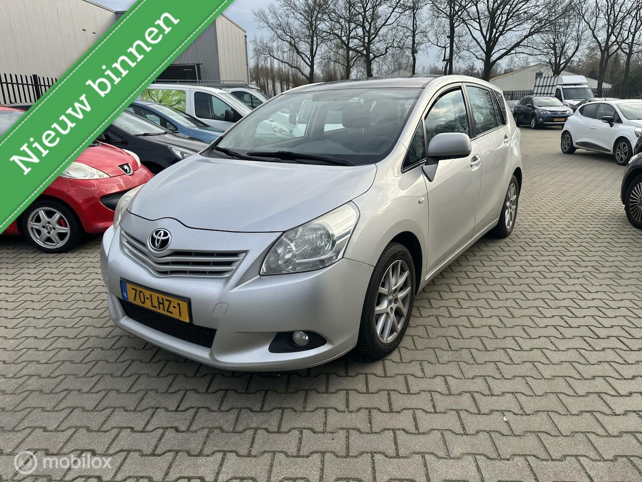 Toyota Verso - 1.8 VVT-i Business pano - AutoWereld.nl