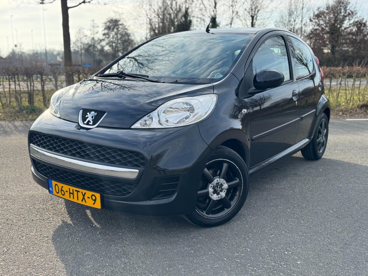 Peugeot 107 - 1.0-12V Sublime 1.0-12V Sublime - AutoWereld.nl