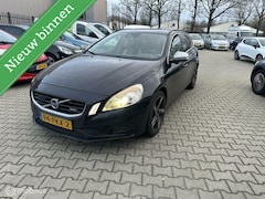 Volvo V60 - 2.0 D3 R-Design