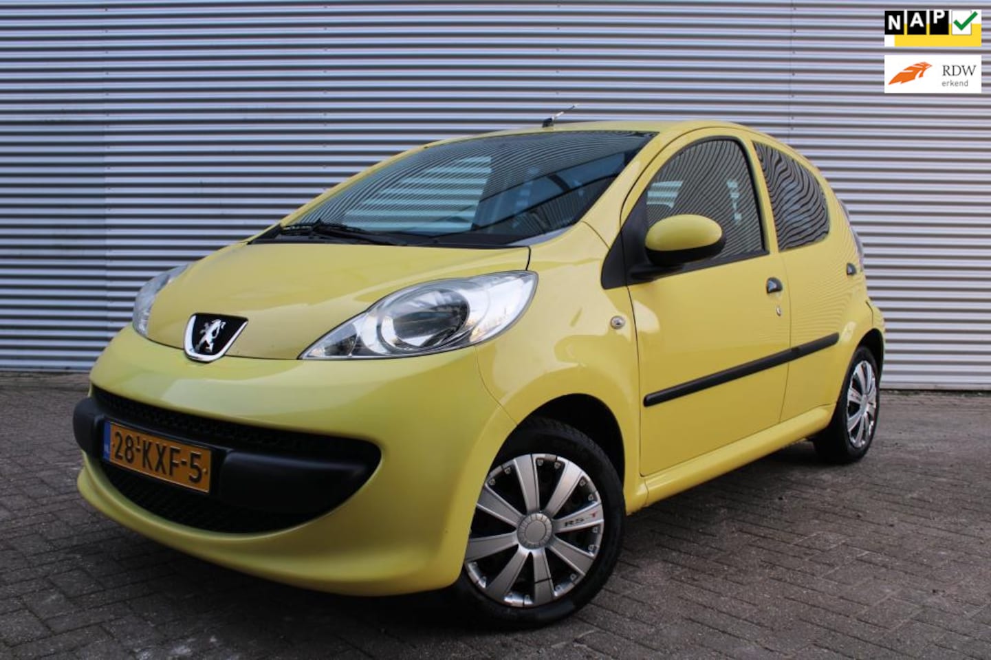 Peugeot 107 - 1.0-12V XR 1.0-12V XR - AutoWereld.nl