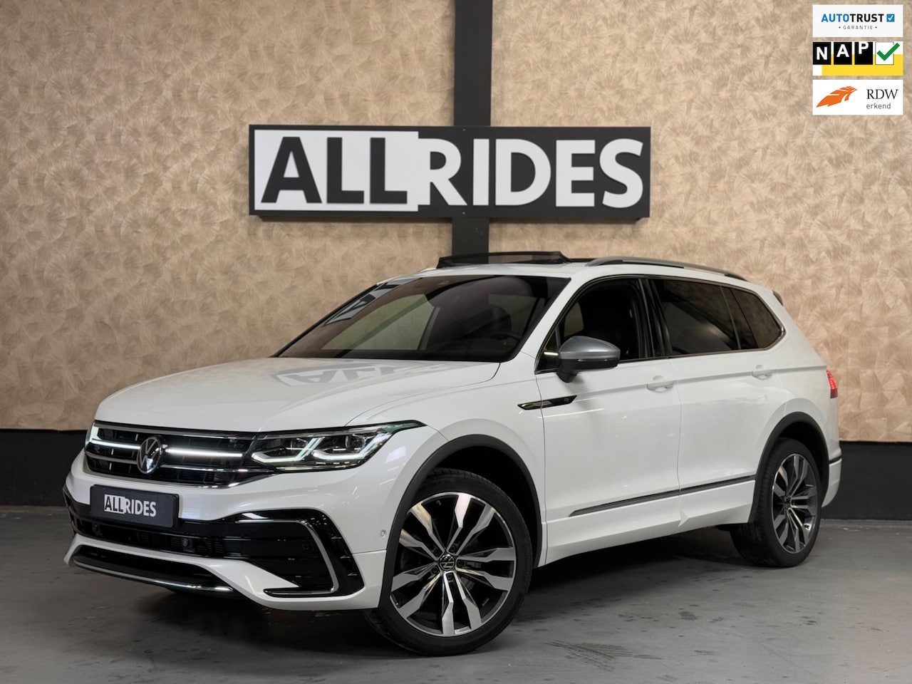 Volkswagen Tiguan Allspace - 2.0 TSI 4Motion Highline 7p. | 3X R-line | 245 PK | Pano | stoelverkoeling | Trekhaak | Ha - AutoWereld.nl