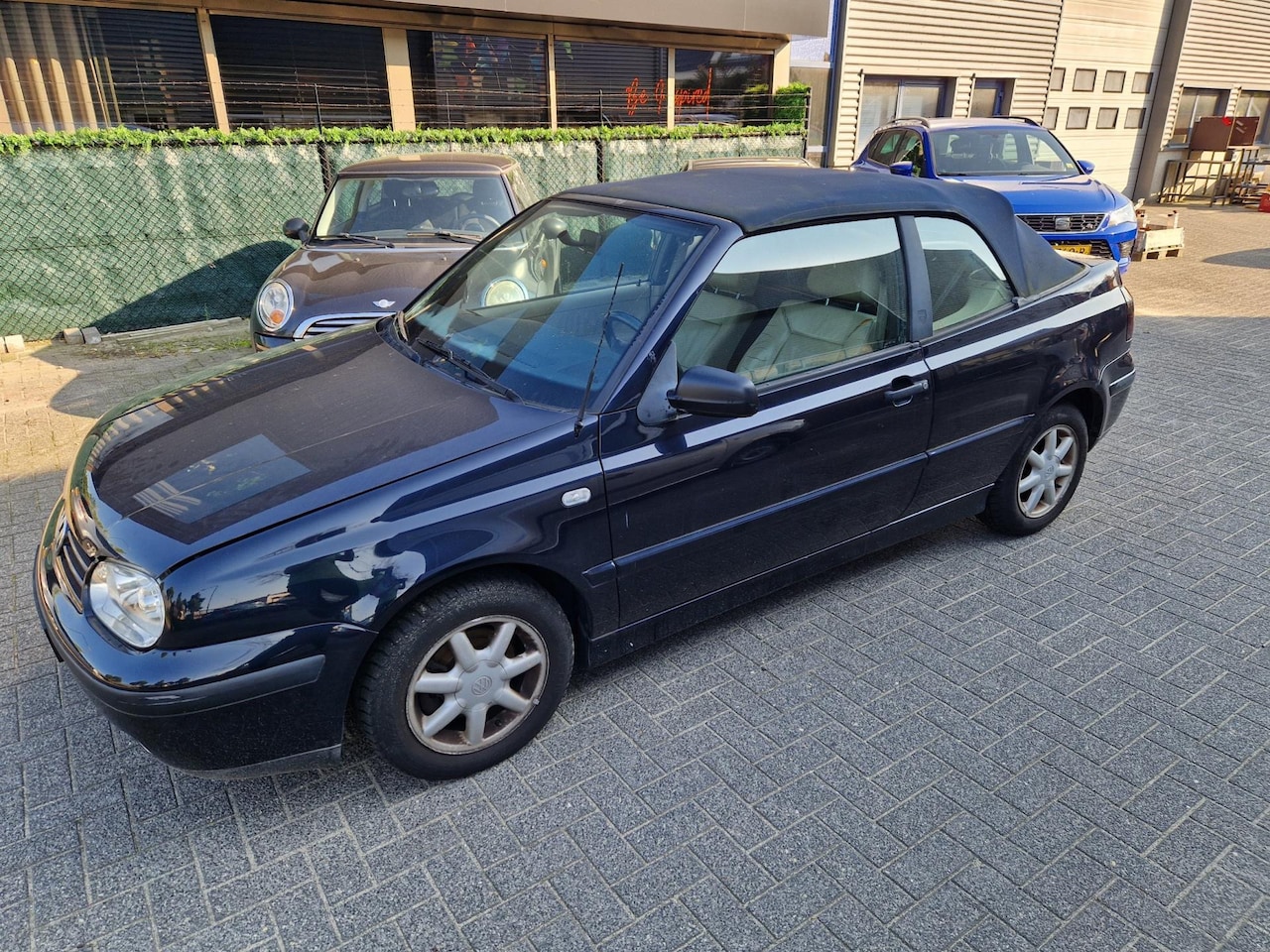 Volkswagen Golf Cabriolet - 1.8 Trendline koppeling kapot - AutoWereld.nl