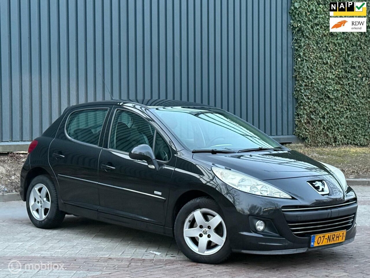 Peugeot 207 - 1.4 VTi 1e Eignr|Airco|Lmv|Elektr ramen|Nap|Boek - AutoWereld.nl